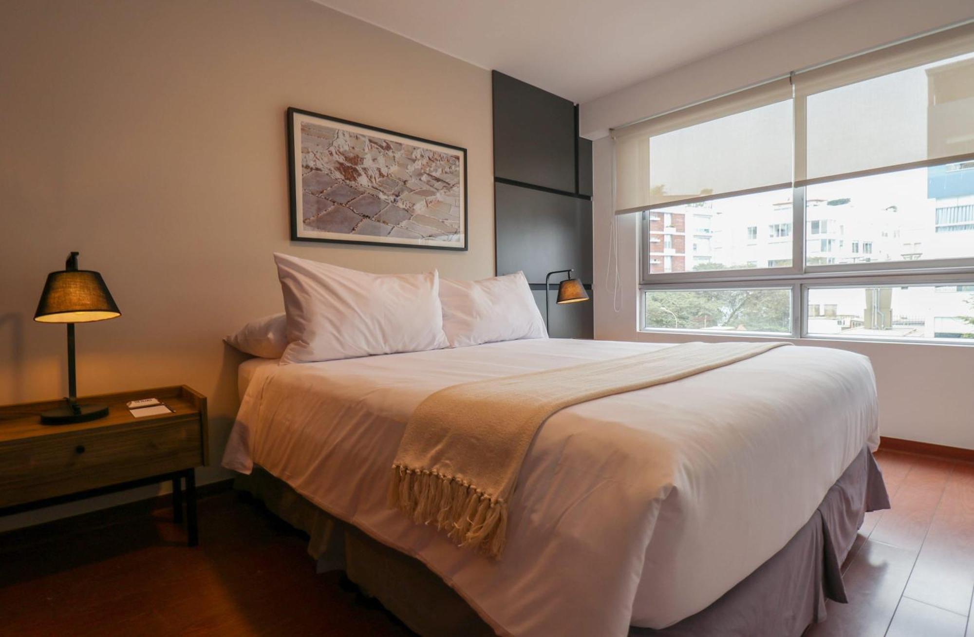 Elegant 2br With Fantastic View In Miraflores Lima